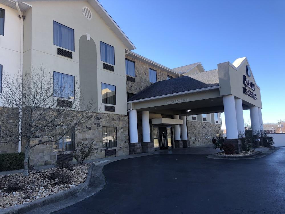 Quality Inn & Suites Malvern Buitenkant foto