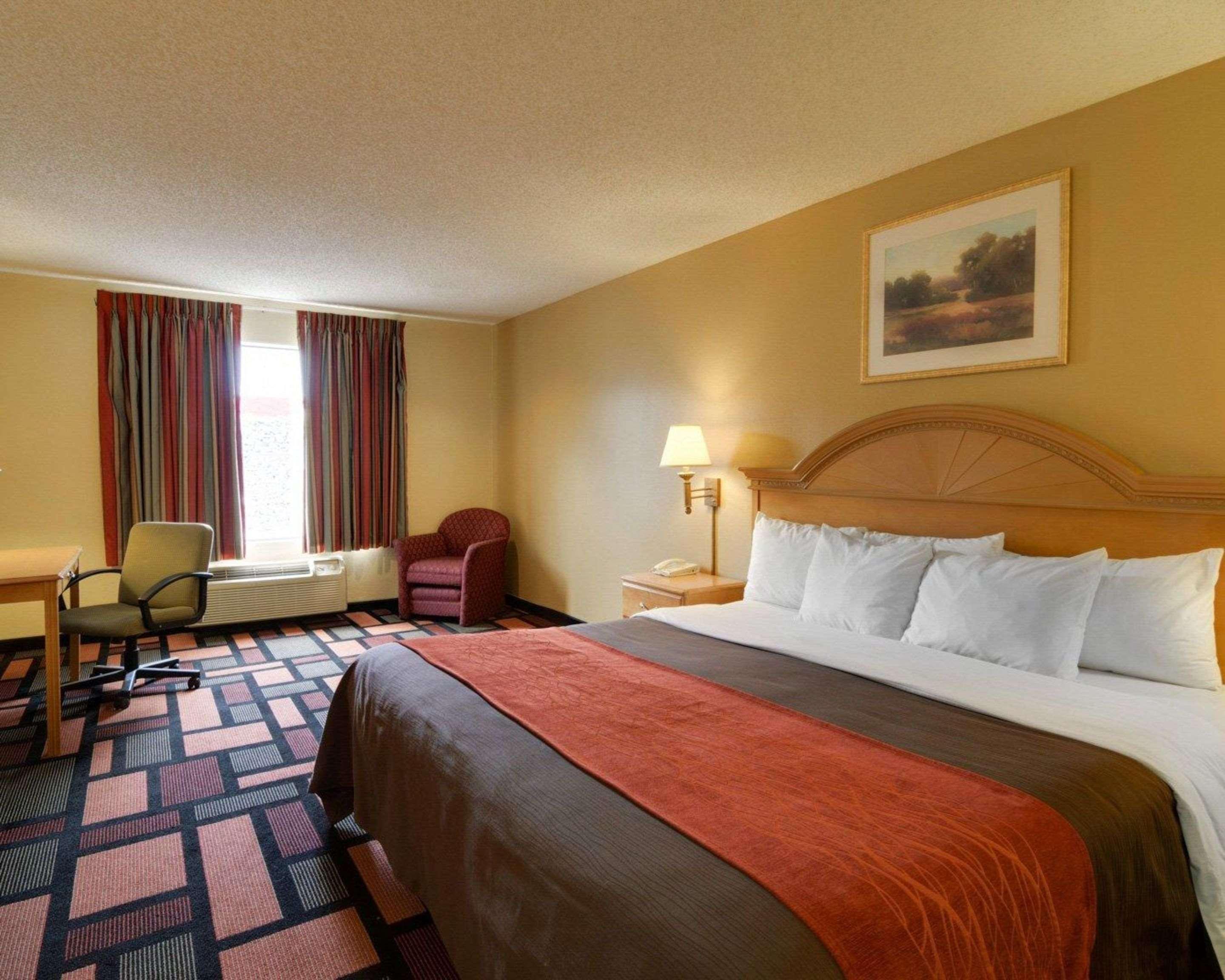 Quality Inn & Suites Malvern Buitenkant foto