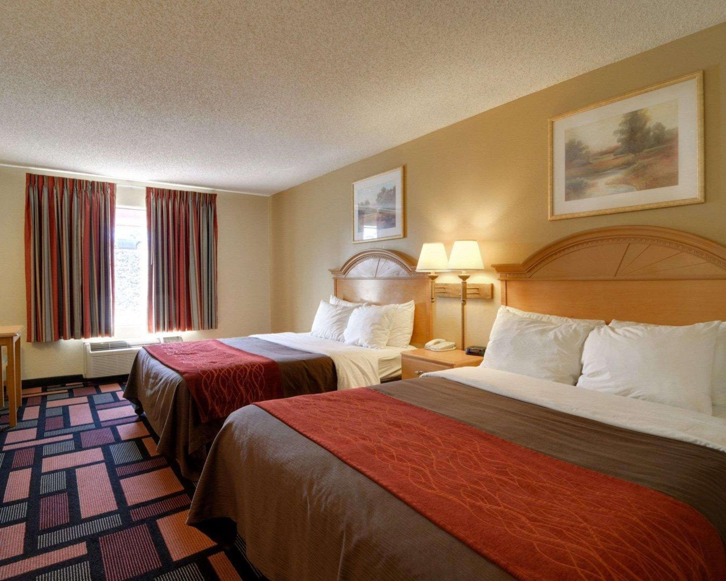 Quality Inn & Suites Malvern Buitenkant foto