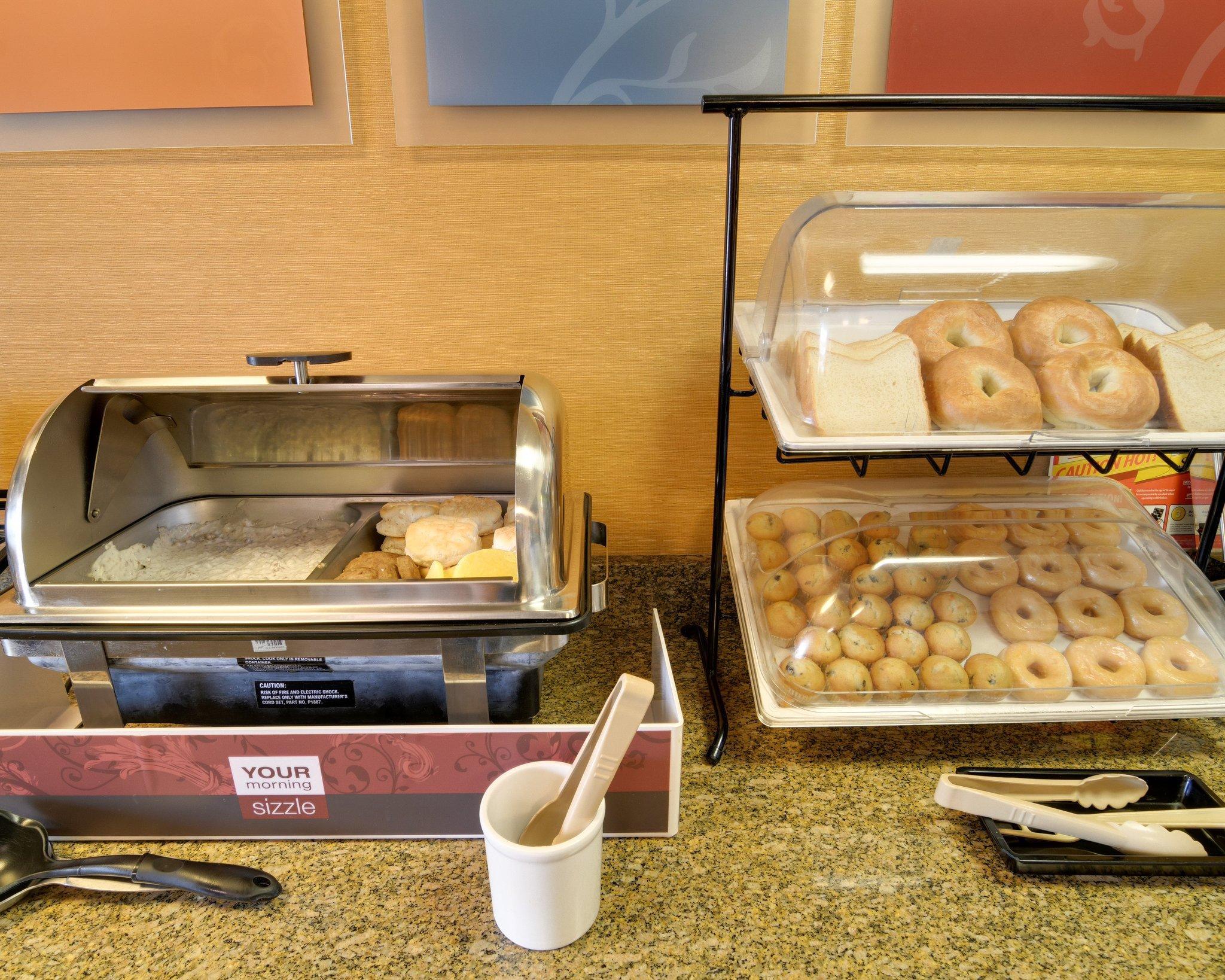 Quality Inn & Suites Malvern Buitenkant foto