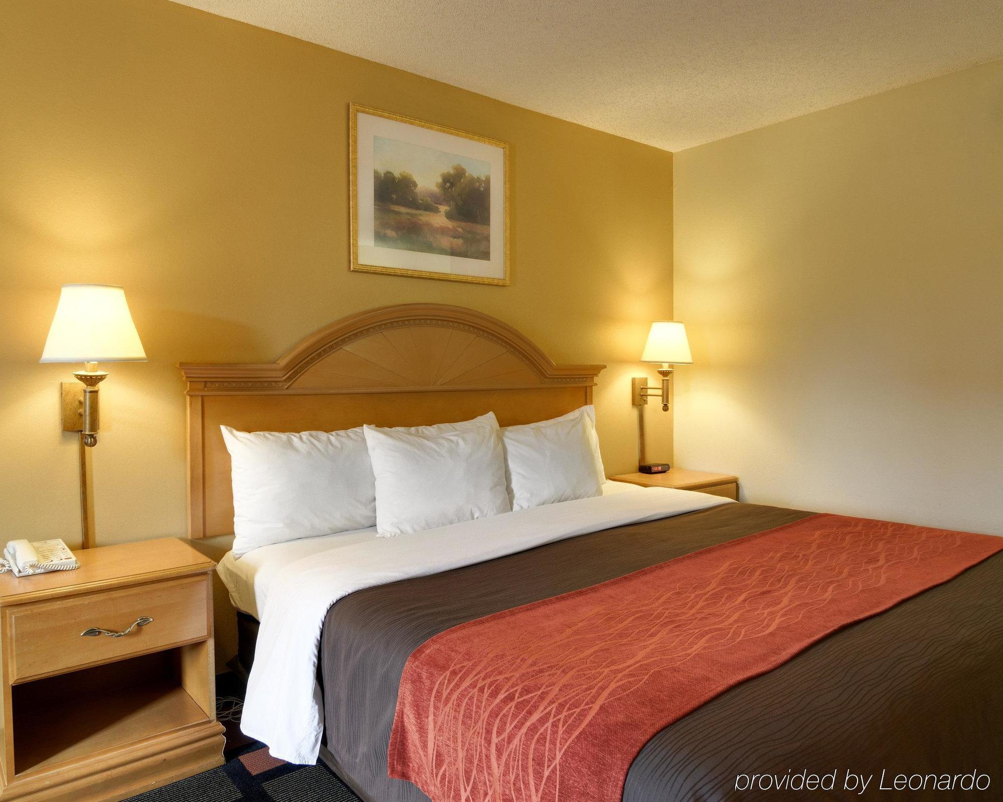 Quality Inn & Suites Malvern Buitenkant foto
